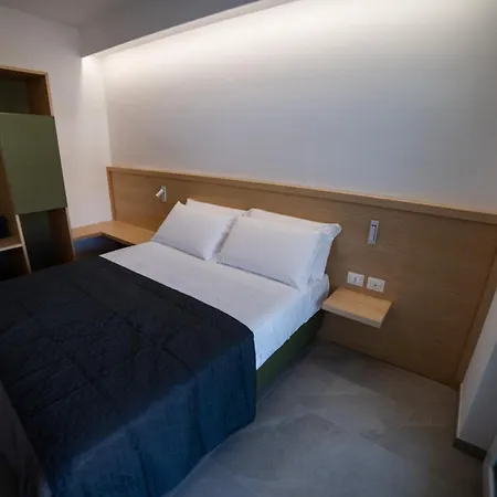 Middle Town Palace Hotel