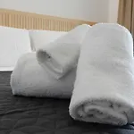Middle Town Palace 호텔 4*