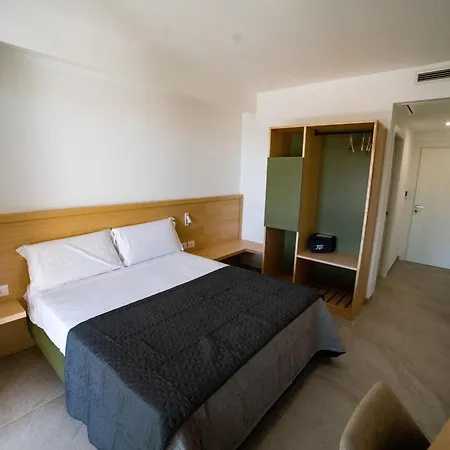 Middle Town Palace Hotell