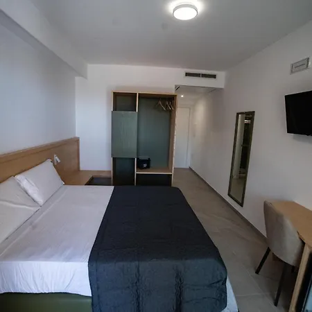 Hotell Middle Town Palace 4*