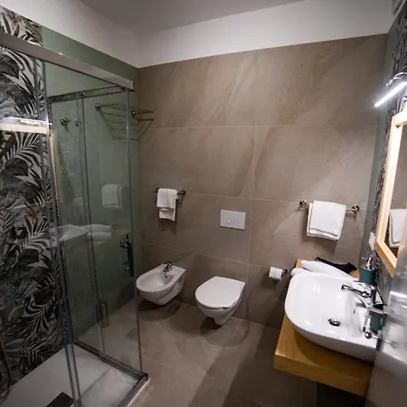 Hotel Middle Town Palace