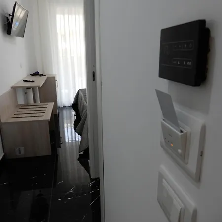 Middle Town Palace 4* 트로페아