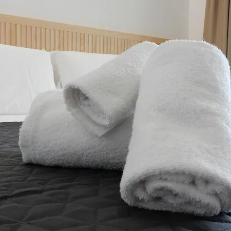 Middle Town Palace 호텔 4*