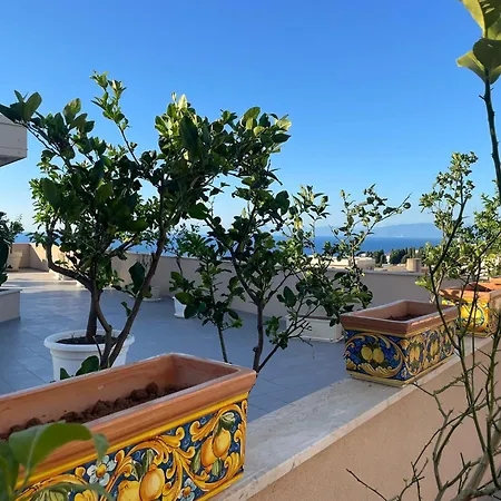 Middle Town Palace Tropea