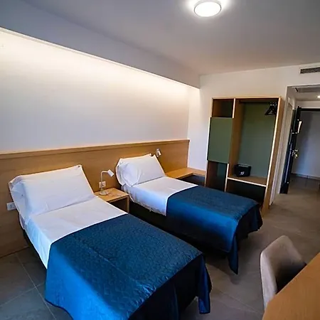 Middle Town Palace Hotel