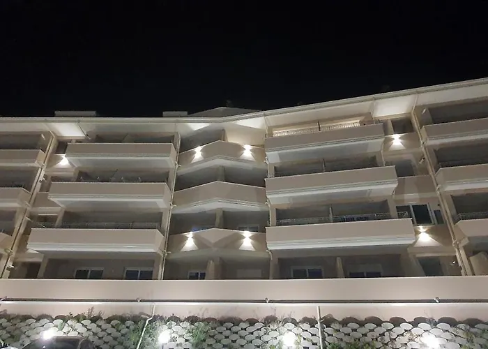 Middle Town Palace Hotel