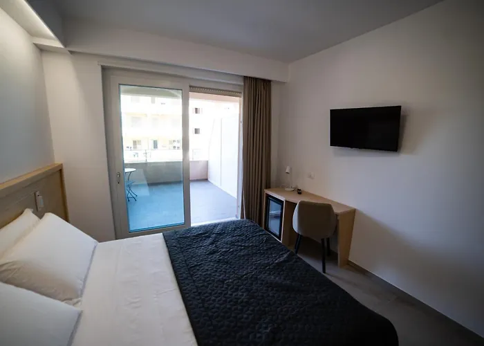 Middle Town Palace Tropea