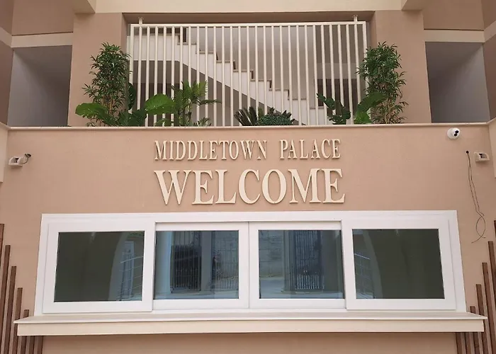Hotell Middle Town Palace