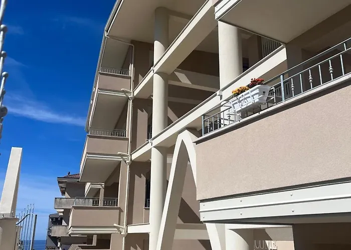 Hotell Middle Town Palace Tropea