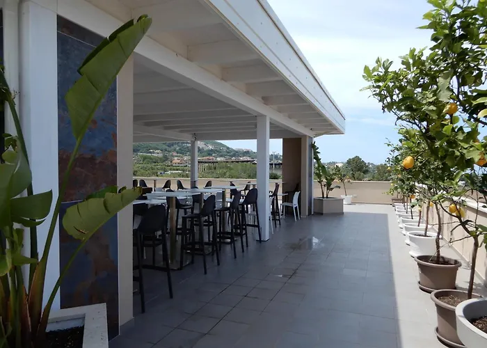 Middle Town Palace 4*