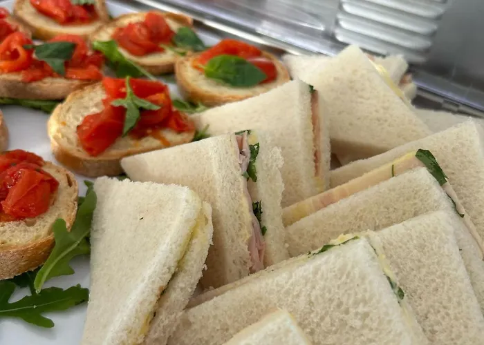 Middle Town Palace Hotell