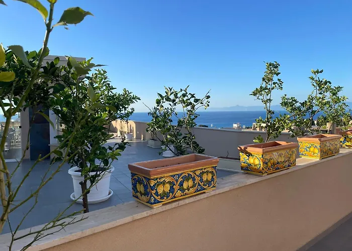 Hotel Middle Town Palace Tropea